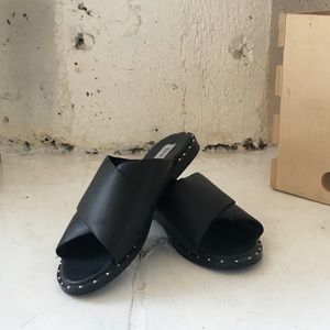 Steve Madden Black Criss Cross Slides Size 7